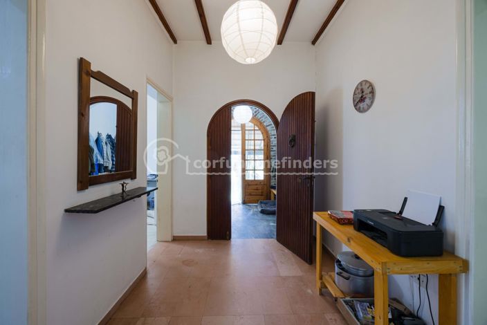 Image No.5-4 Bed House for sale