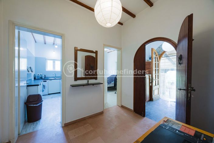 Image No.6-4 Bed House for sale