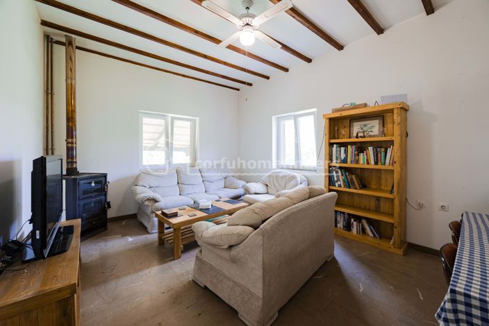 Image No.7-4 Bed House for sale