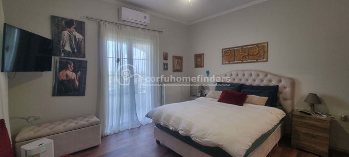 Image No.11-3 Bed House for sale