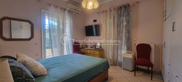 Image No.12-3 Bed House for sale