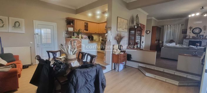 Image No.5-3 Bed House for sale