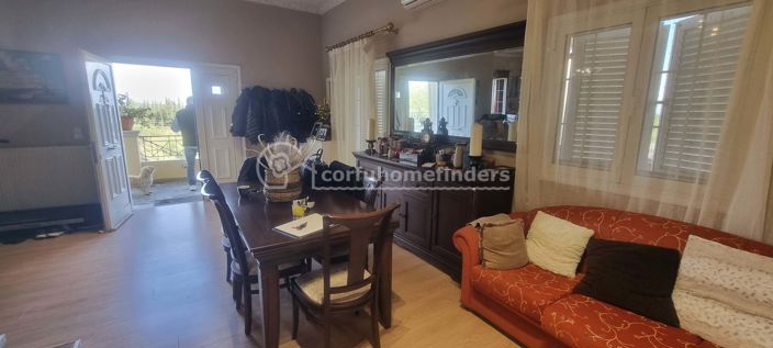 Image No.6-3 Bed House for sale