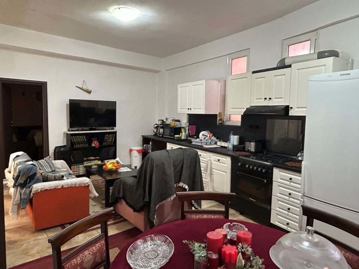 Image No.10-4 Bed House for sale