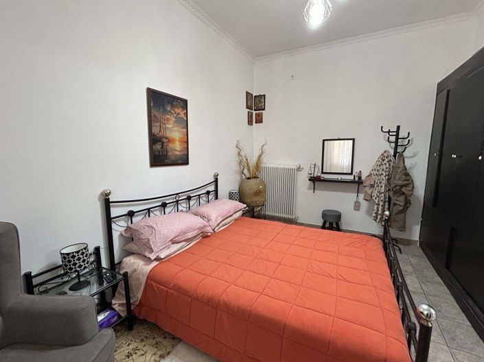 Image No.8-4 Bed House for sale