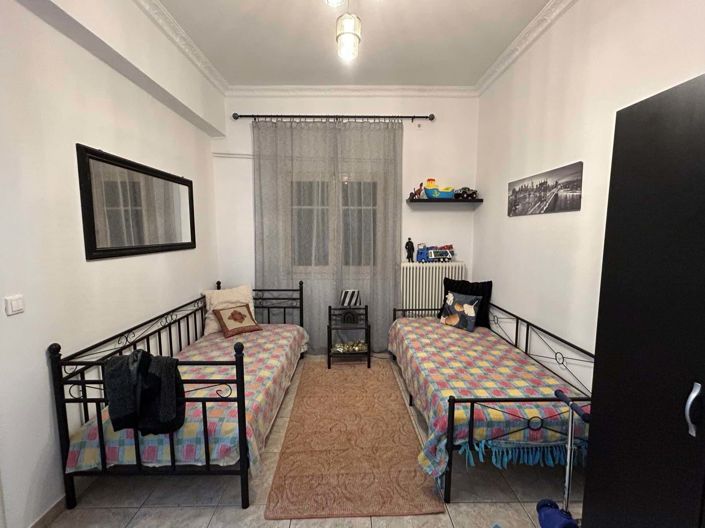 Image No.9-4 Bed House for sale