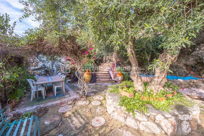 Image No.22-3 Bed House for sale