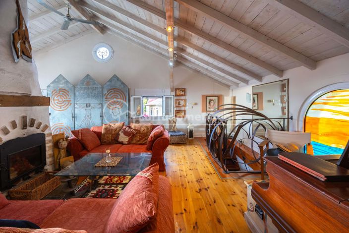 Image No.3-3 Bed House for sale