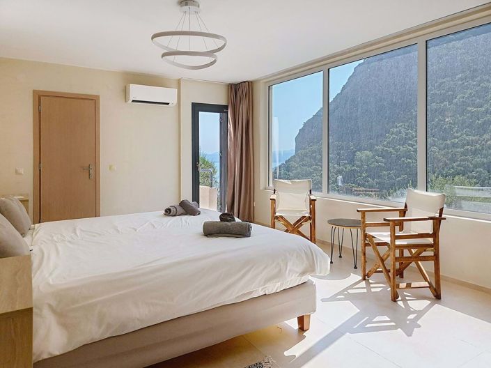 Image No.12-4 Bed House for sale