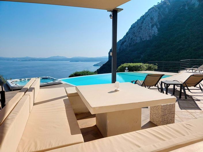 Image No.18-4 Bed House for sale