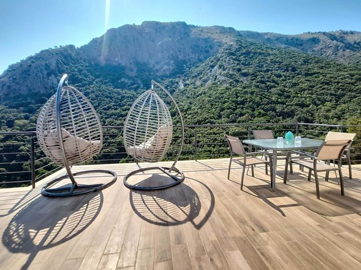 Image No.21-4 Bed House for sale