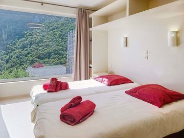 db6b5031-cf3e-484a-b327-e4a1b982dfb8