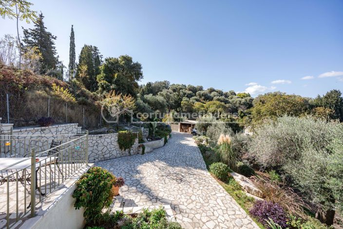 Image No.4-2 Bed House for sale