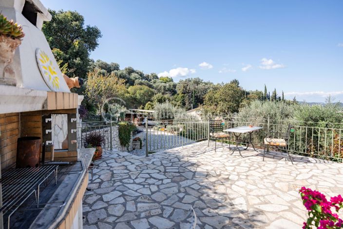 Image No.5-2 Bed House for sale