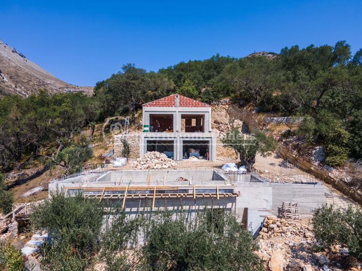 Image No.6-3 Bed House for sale