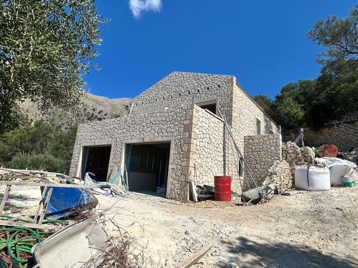 Image No.3-3 Bed House for sale
