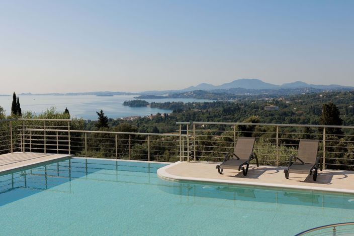 Image No.1-4 Bed House for sale