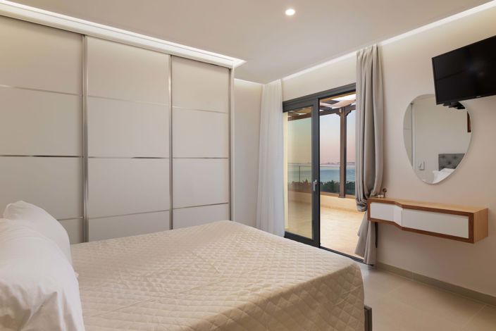 Image No.19-4 Bed House for sale