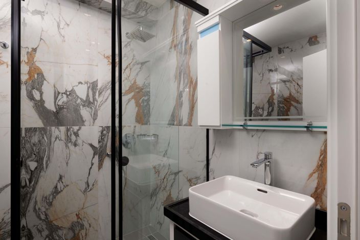 Image No.21-4 Bed House for sale