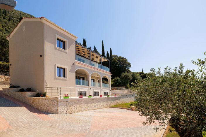 Image No.5-4 Bed House for sale