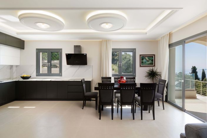 Image No.8-4 Bed House for sale