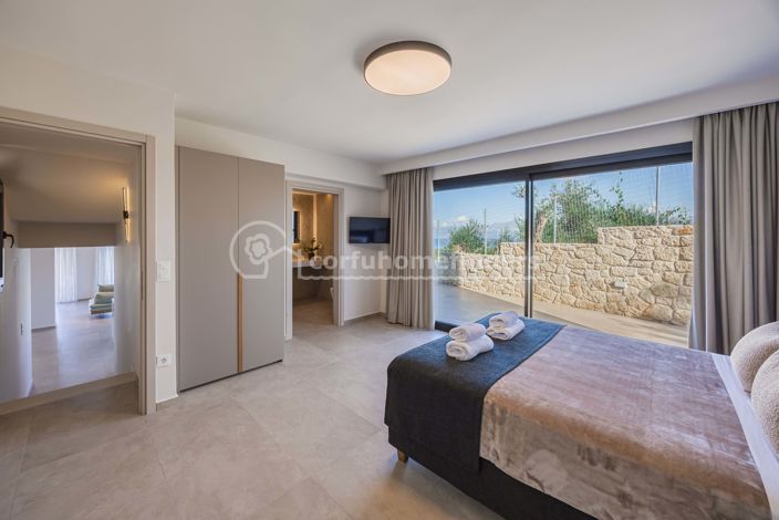 Image No.14-4 Bed House for sale