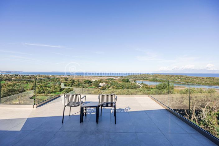 Image No.30-4 Bed House for sale