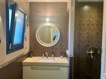 21436a4b-b3f8-4b10-ade0-931a0314dbe2