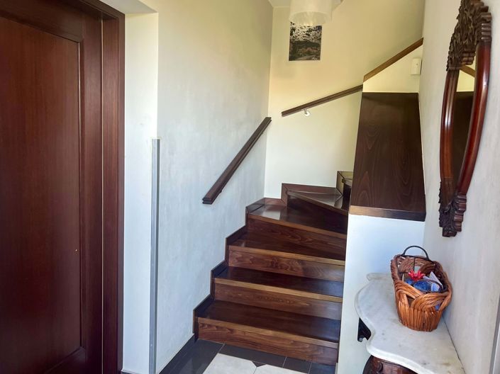 Image No.12-4 Bed House for sale