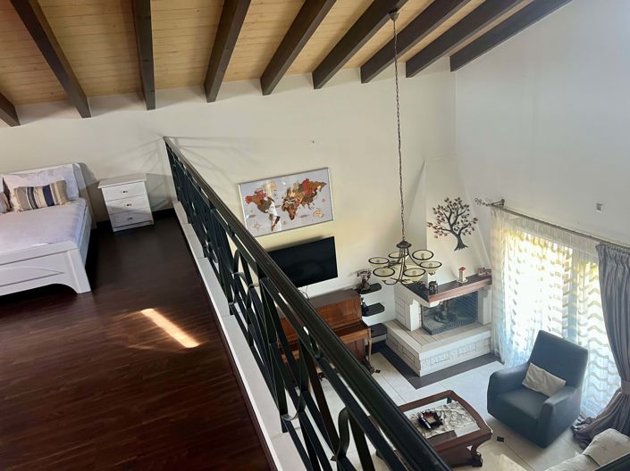 Image No.14-4 Bed House for sale