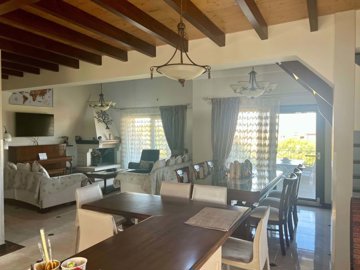 398d77b6-b1b7-4683-808e-07a106336554