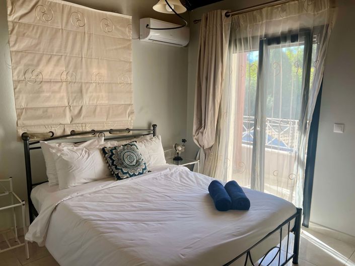 Image No.7-4 Bed House for sale