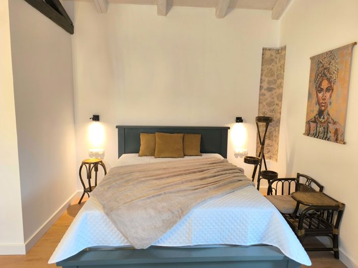 Image No.10-1 Bed House for sale