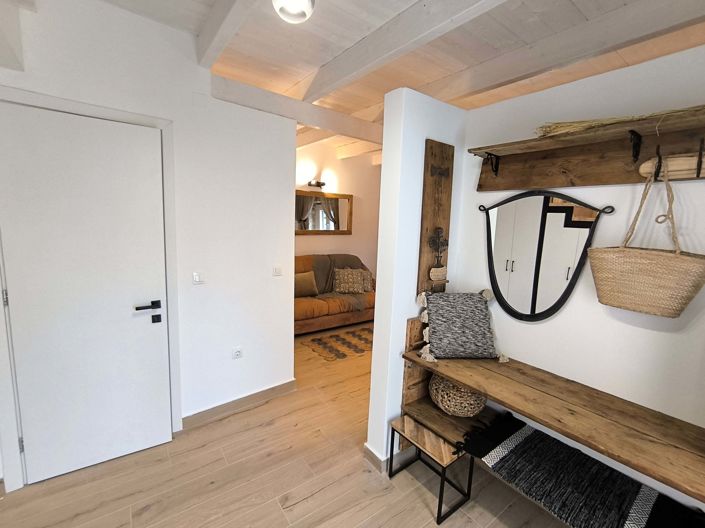 Image No.2-1 Bed House for sale