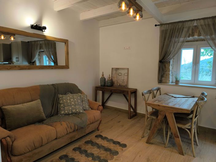 Image No.4-1 Bed House for sale