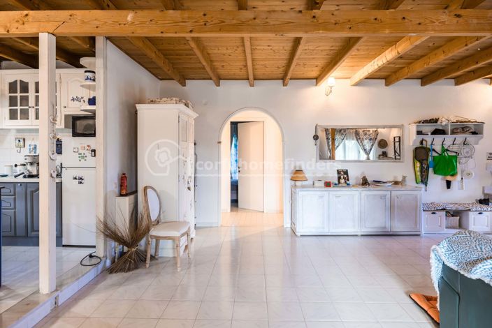 Image No.10-3 Bed House for sale