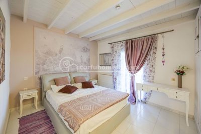 2b15a297-87fd-45bf-9850-e8e86b62115e