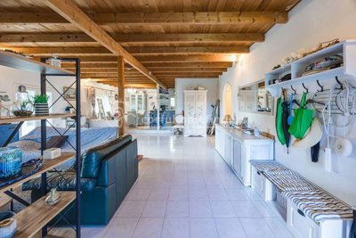 43c9d2fa-62ac-4032-aed8-769e15ab7eb3