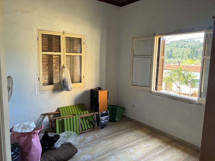 Image No.11-2 Bed House for sale