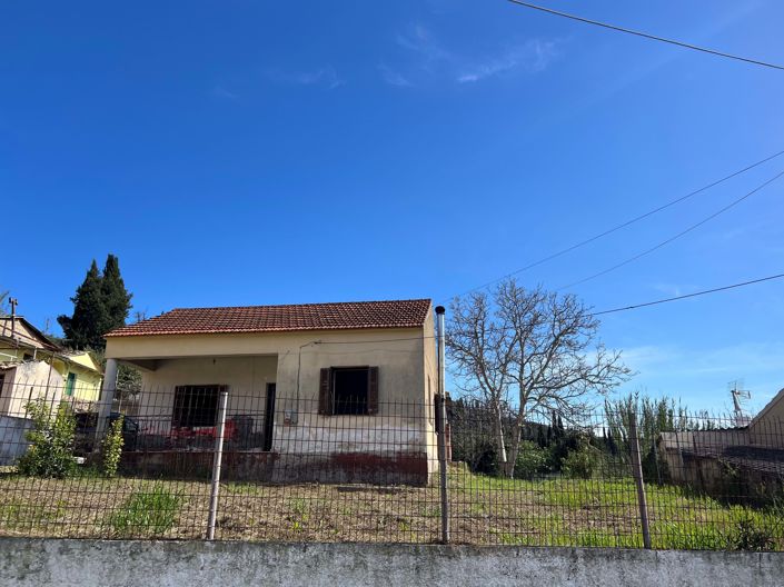 Image No.13-2 Bed House for sale