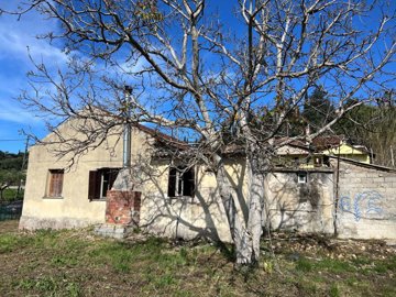 562fffa0-3587-465a-a974-be6045f32632