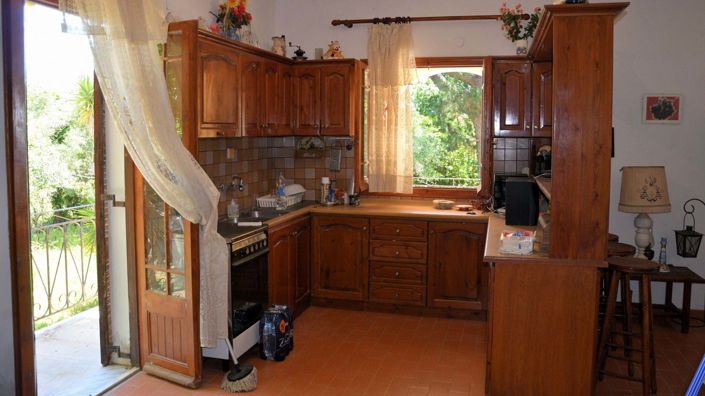 Image No.20-5 Bed House for sale