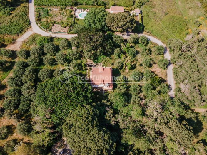 Image No.24-5 Bed House for sale