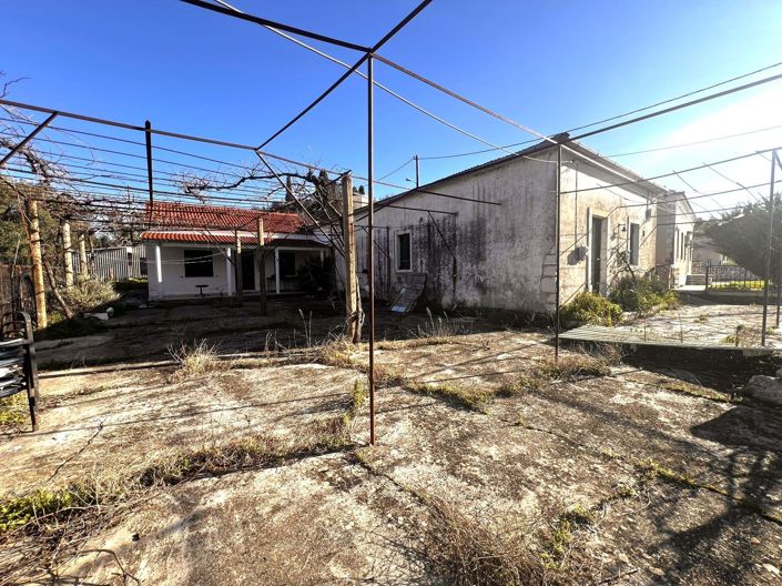 Image No.1-2 Bed House for sale