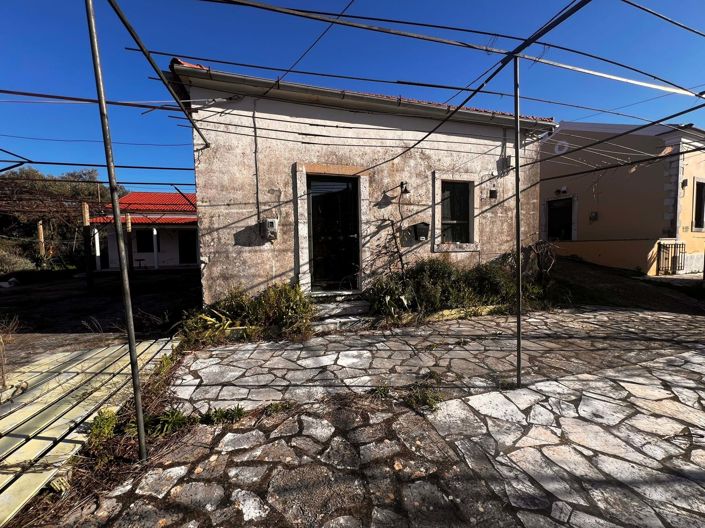 Image No.2-2 Bed House for sale