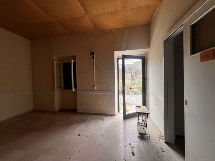 Image No.7-2 Bed House for sale