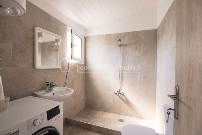 Image No.16-3 Bed House for sale