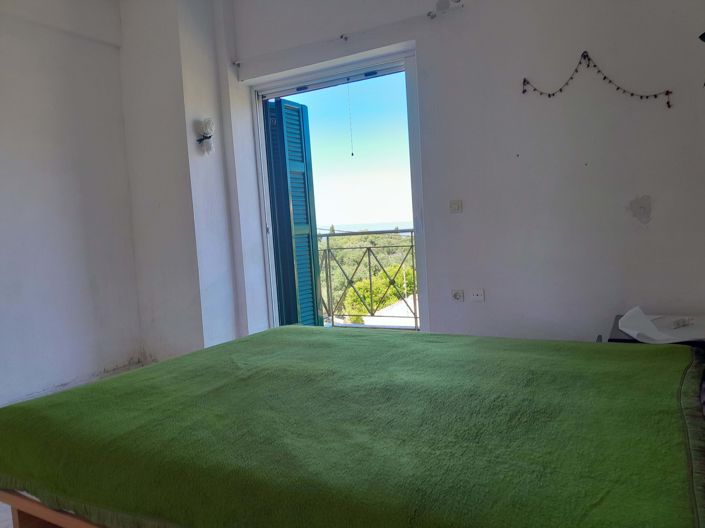 Image No.6-4 Bed House for sale