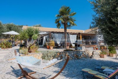 8a13dea7-ac94-41db-be78-bfff587e3fcb