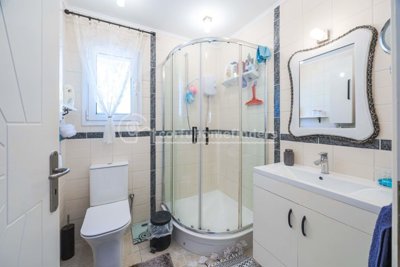 df00ce0b-fdea-481d-a2d5-f426ef57f05d